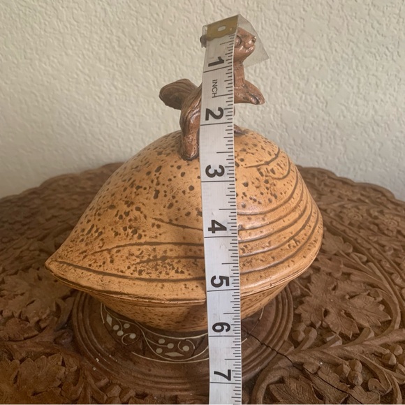 Vintage Kay Kinney Signed MCM Ceramic Squirrel And Almond Candy Dish with Lid - Picture 2 of 12
